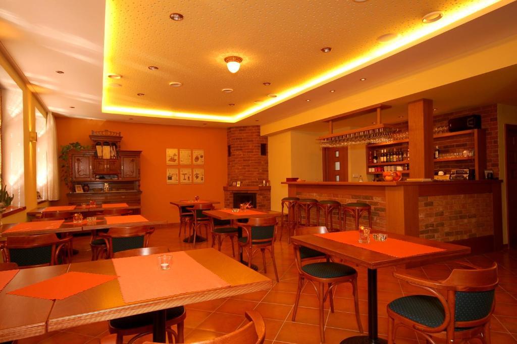 Penzion Andrej Ruzomberok Exteriör bild